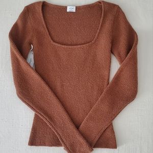 Aritzia Kirsty sweater